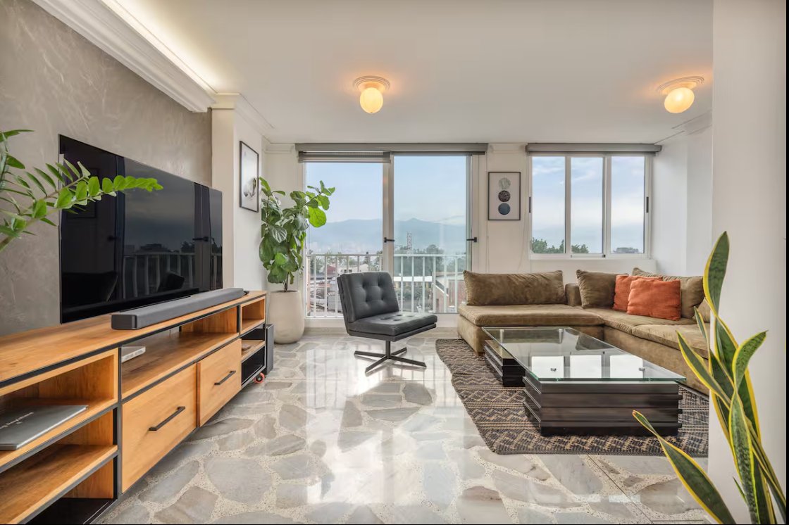 Prime Manila 2BR Apartment | AC + Office Space - Image 2