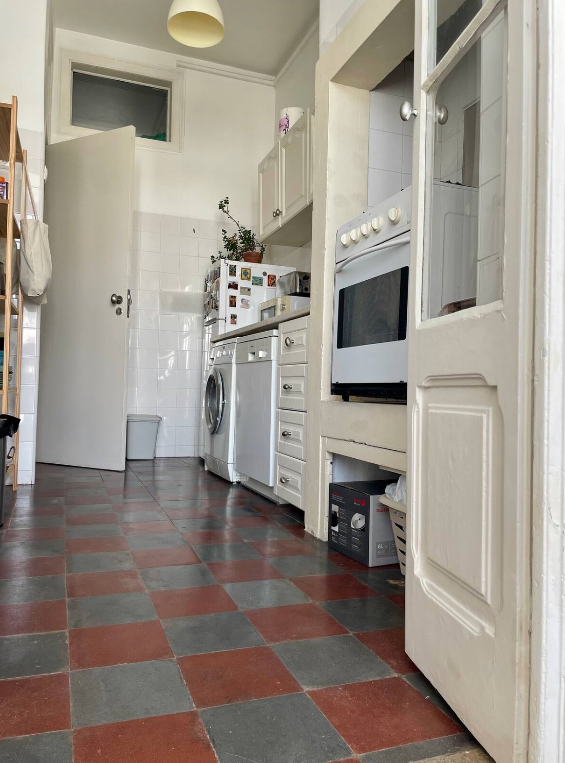 Room with Annexed Private Office and Balcony - Image 6