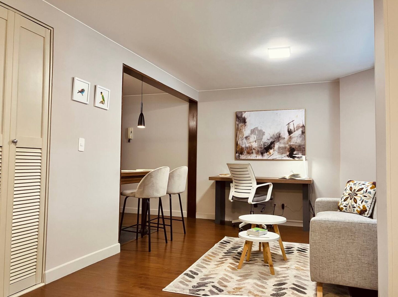 Entire rental unit in Bogotá, Colombia - Image 1