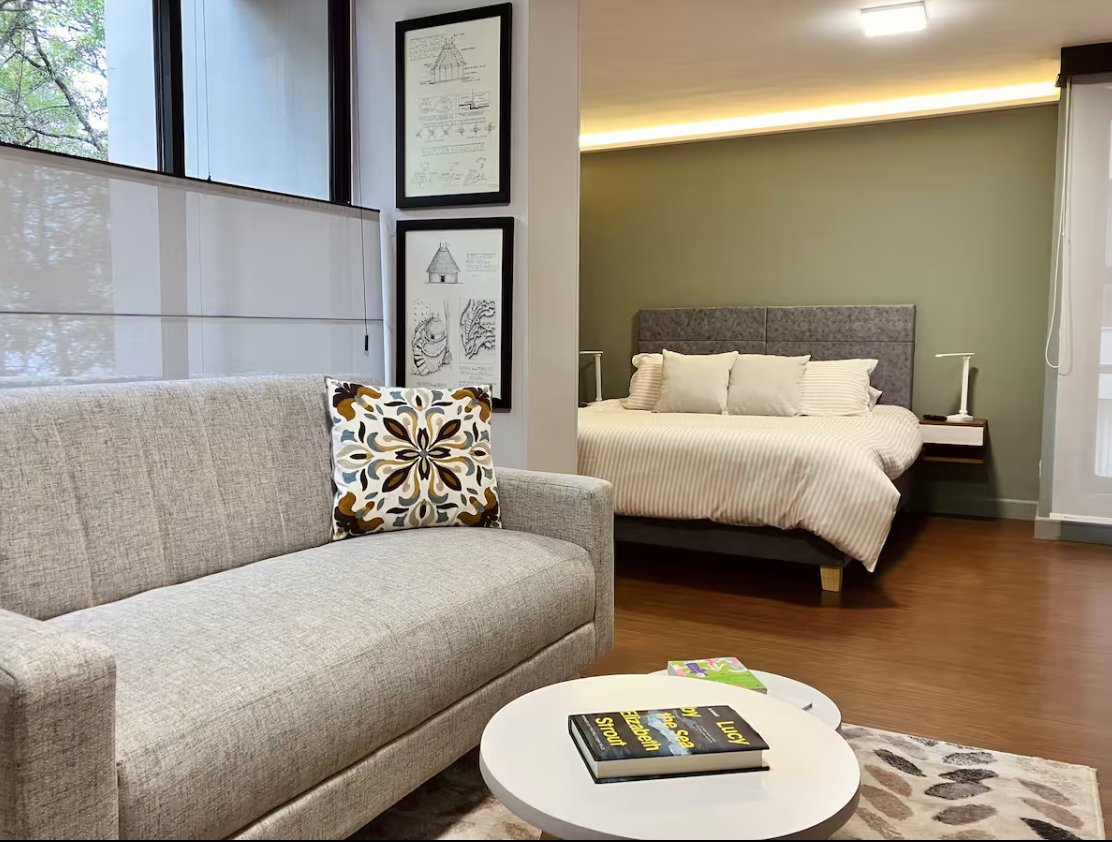 Entire rental unit in Bogotá, Colombia - Image 7