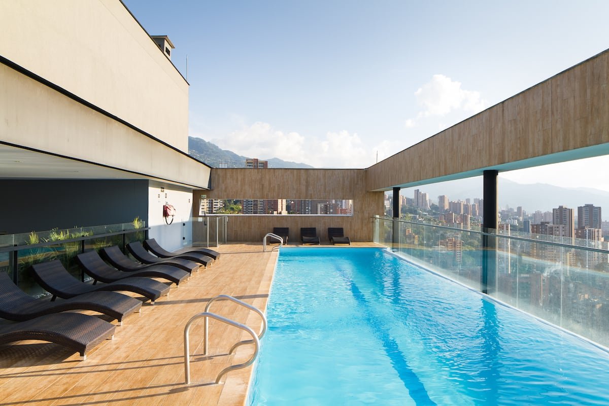 Energy Living! JACUZZI! 18th fl 1 Br+2nd BR/Office - Image 19