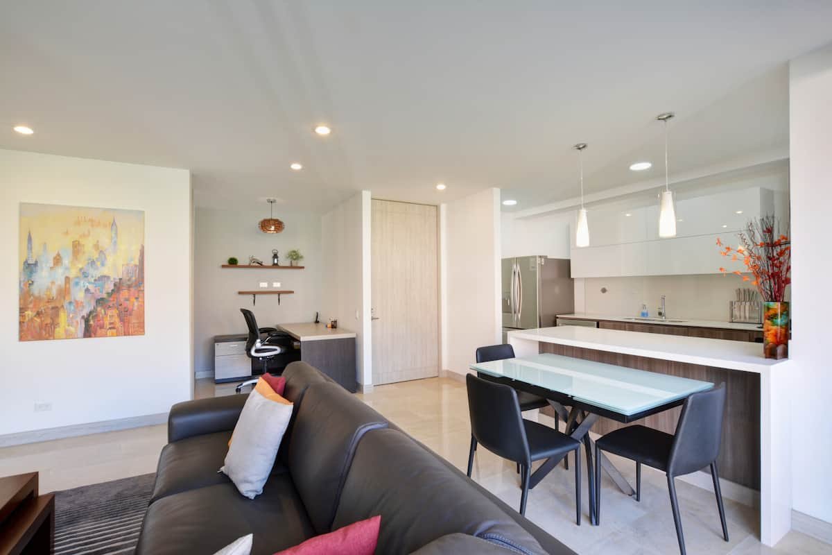 Modern 2BR, Office Space, Near Provenza in Lalinde - Image 20