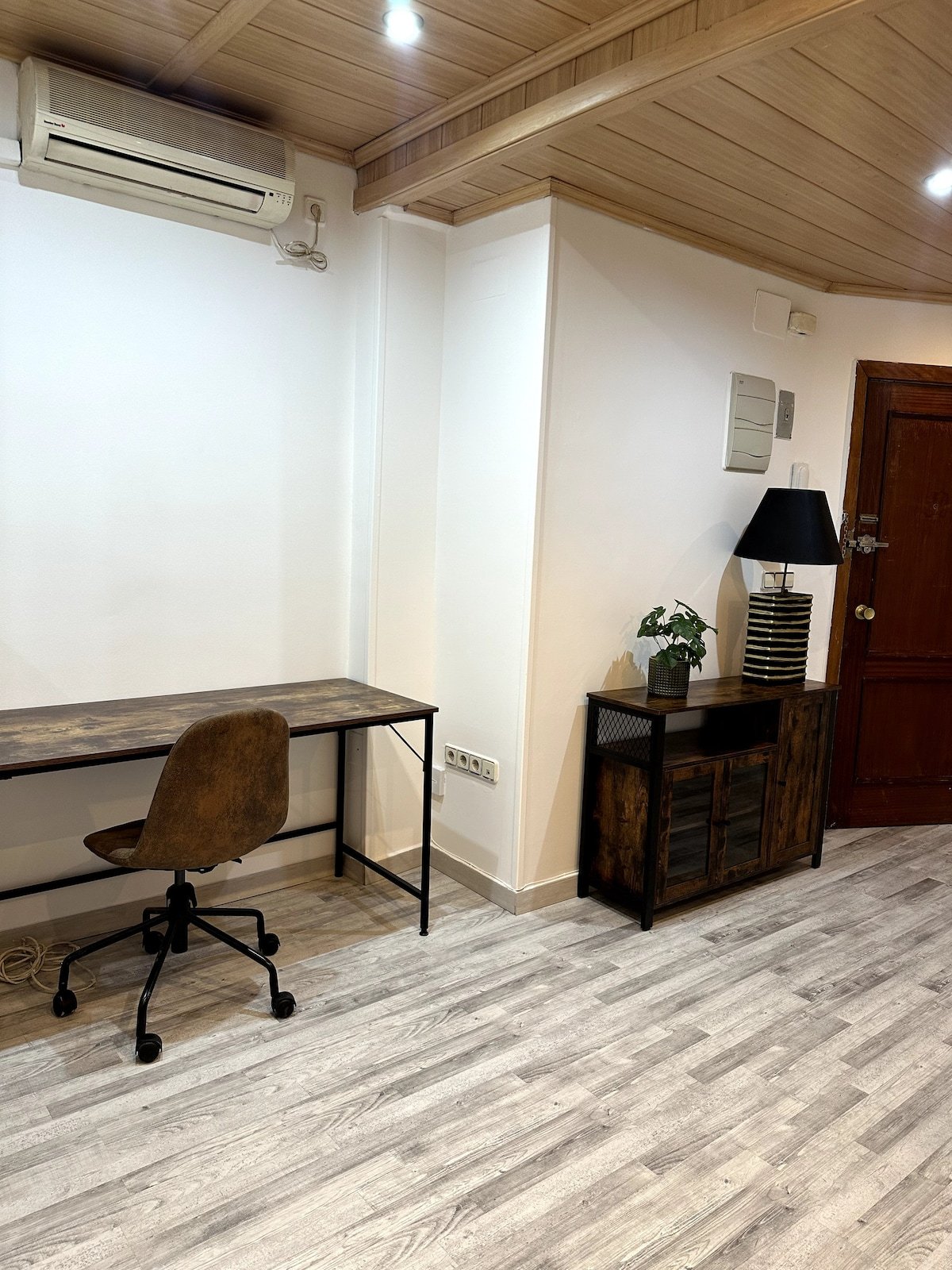 Ideal office super central - Image 1