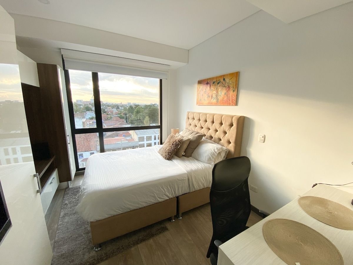 Home Office Loft - Ergonomic Chair, 02/611A - Image 1