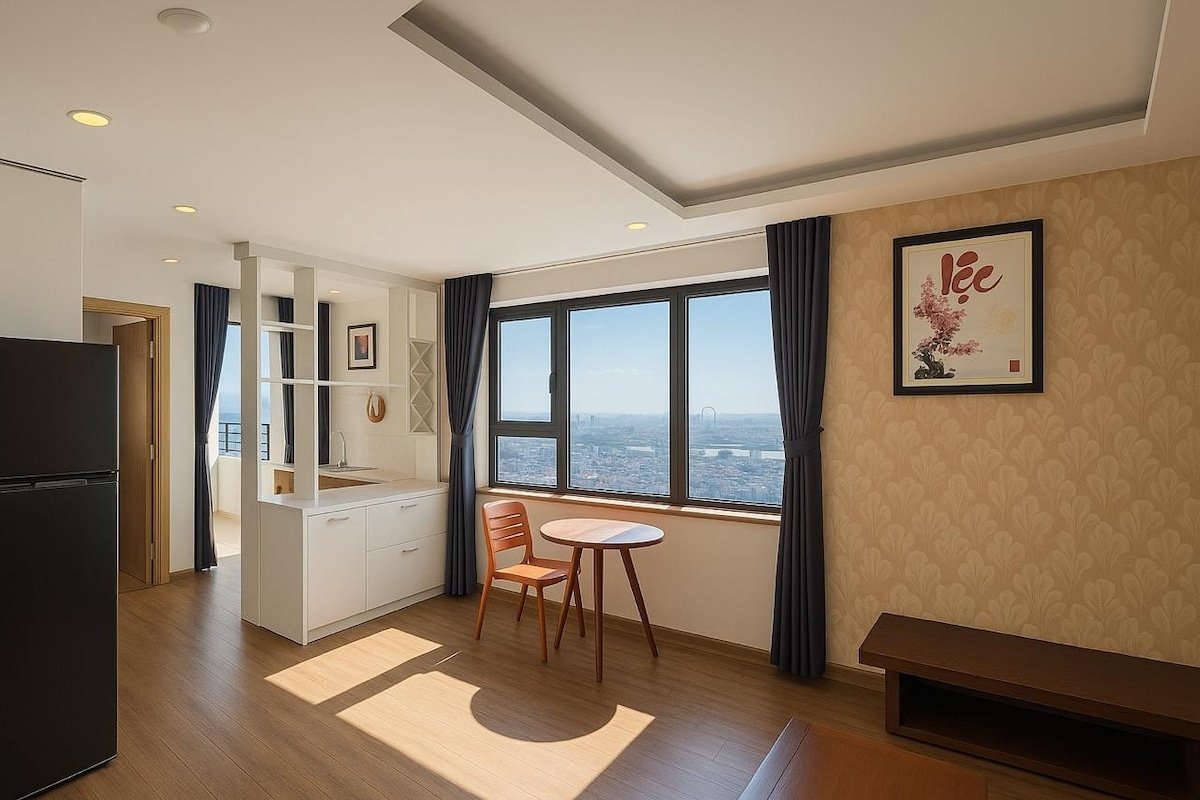 high view and cozy apartment near the beach - Image 2