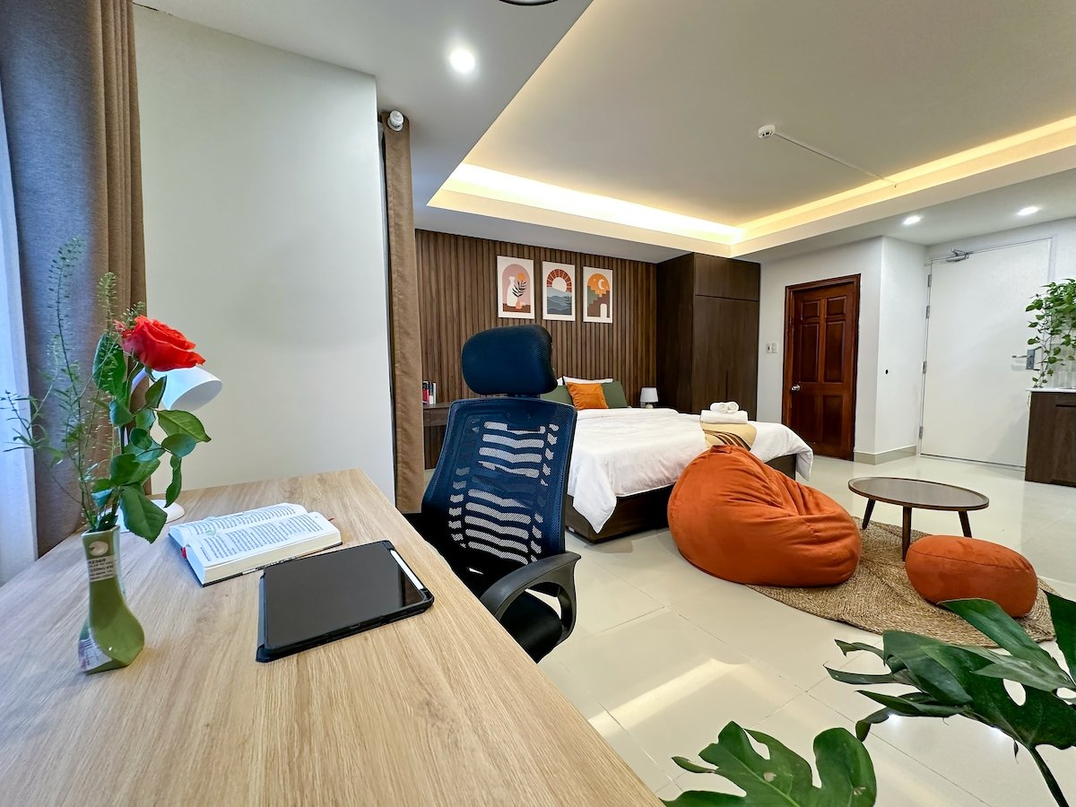Mandala Coastal Studio • Quiet & Cozy Workspace 2F - Image 1