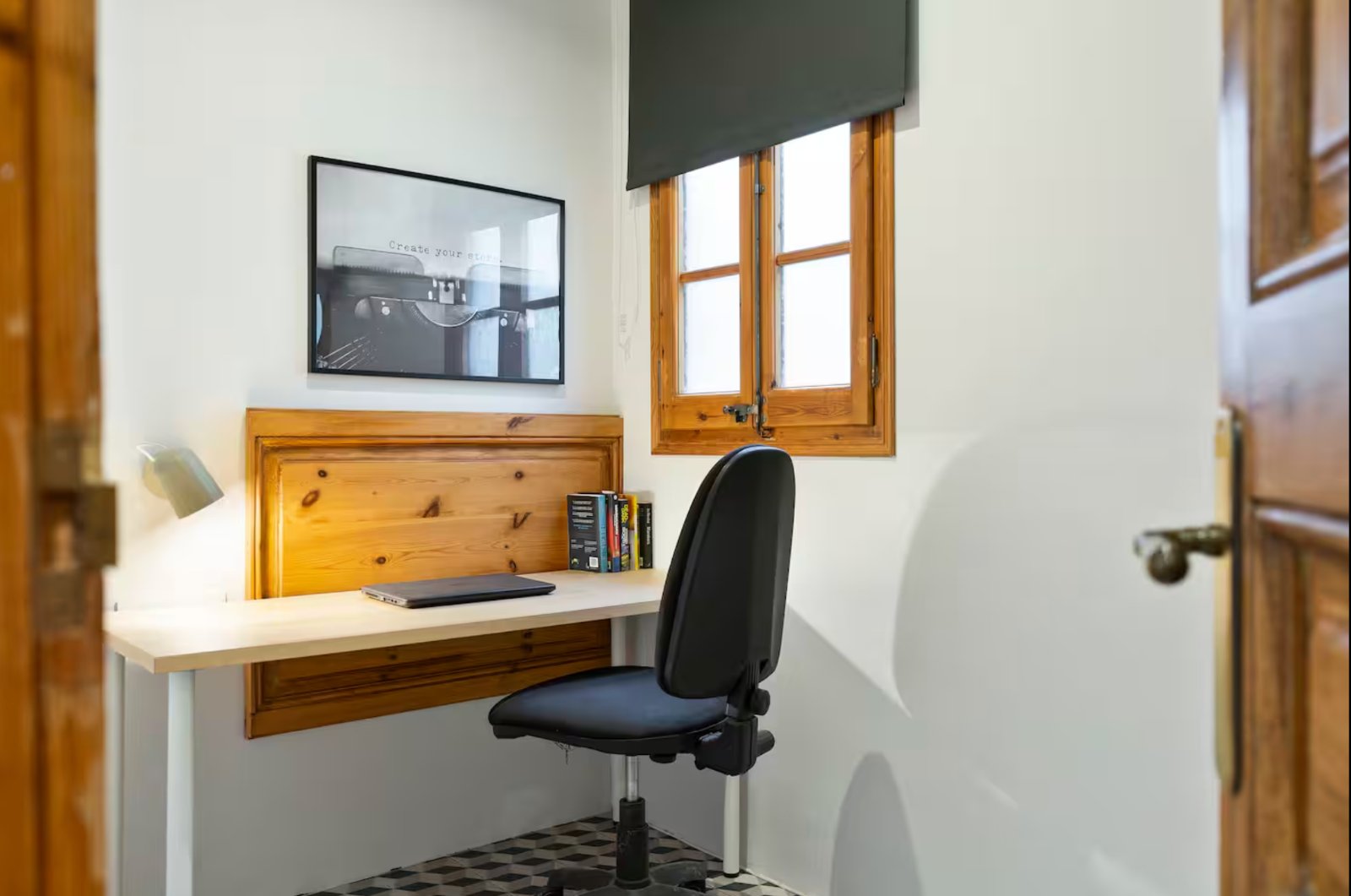 2-Double Bedrs, 2 Bathr, Office, Top Floor (42) - Image 1